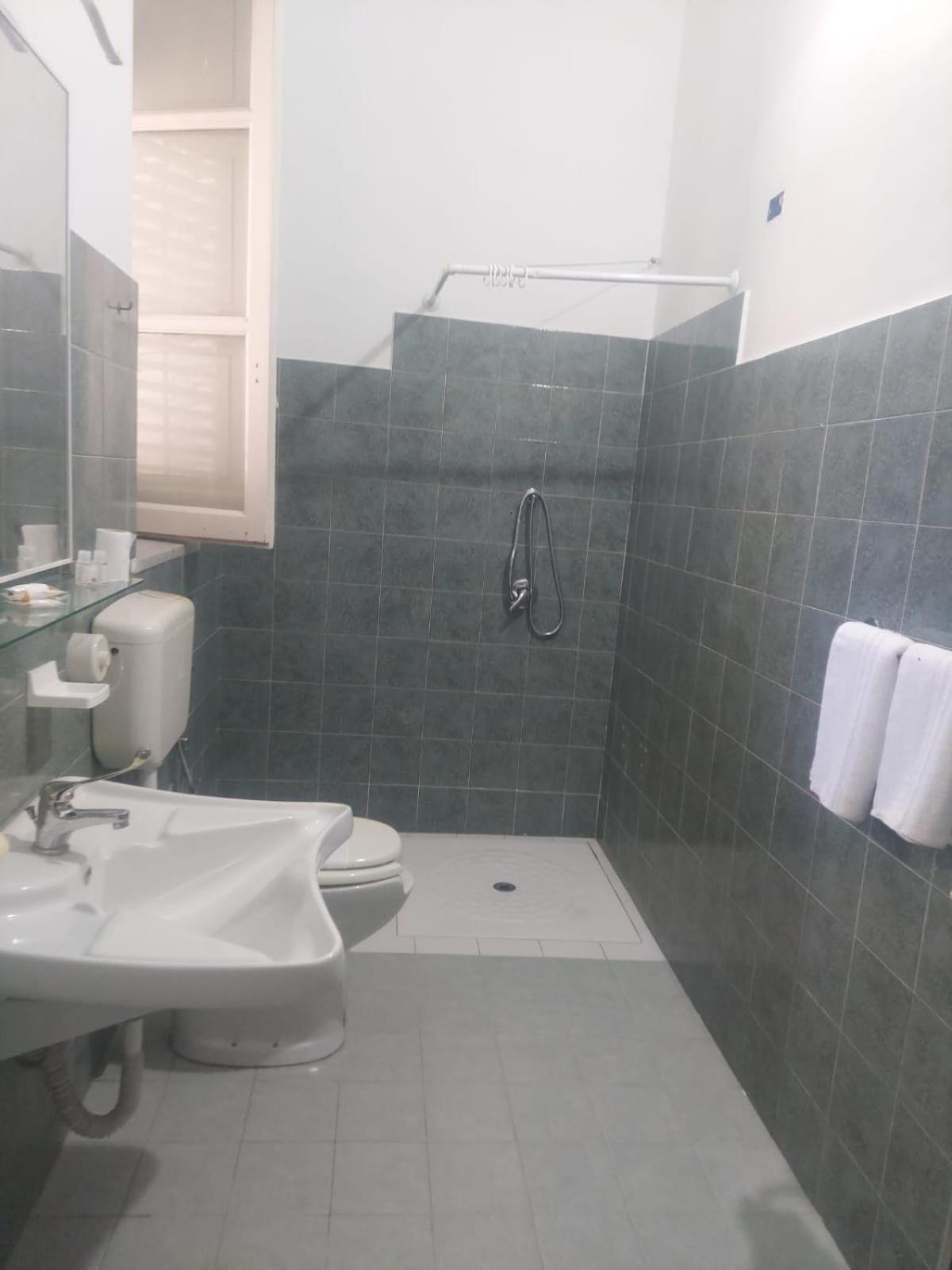 Guest House Lamphotel Militello 팔레르모 외부 사진