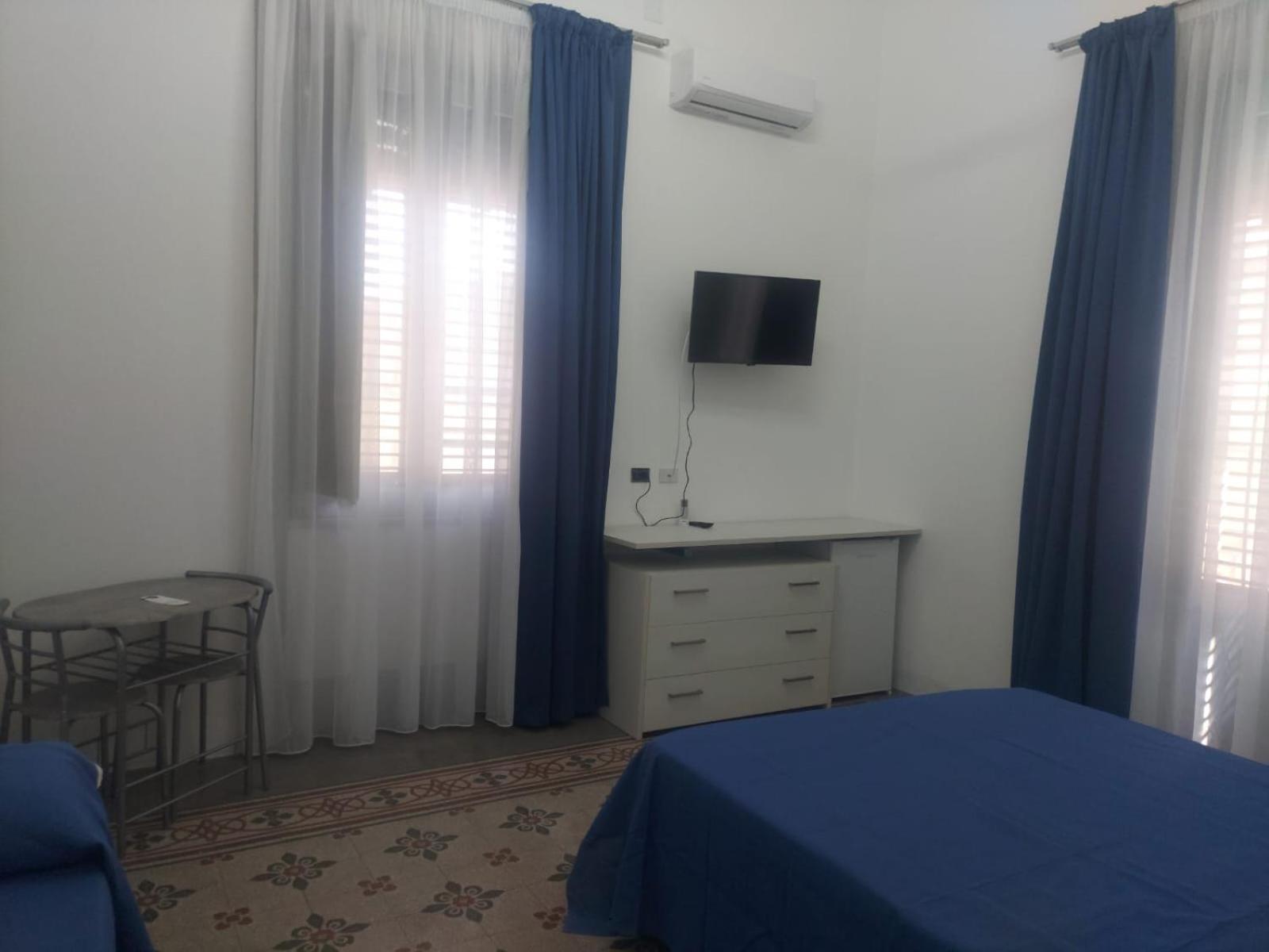 Guest House Lamphotel Militello 팔레르모 외부 사진